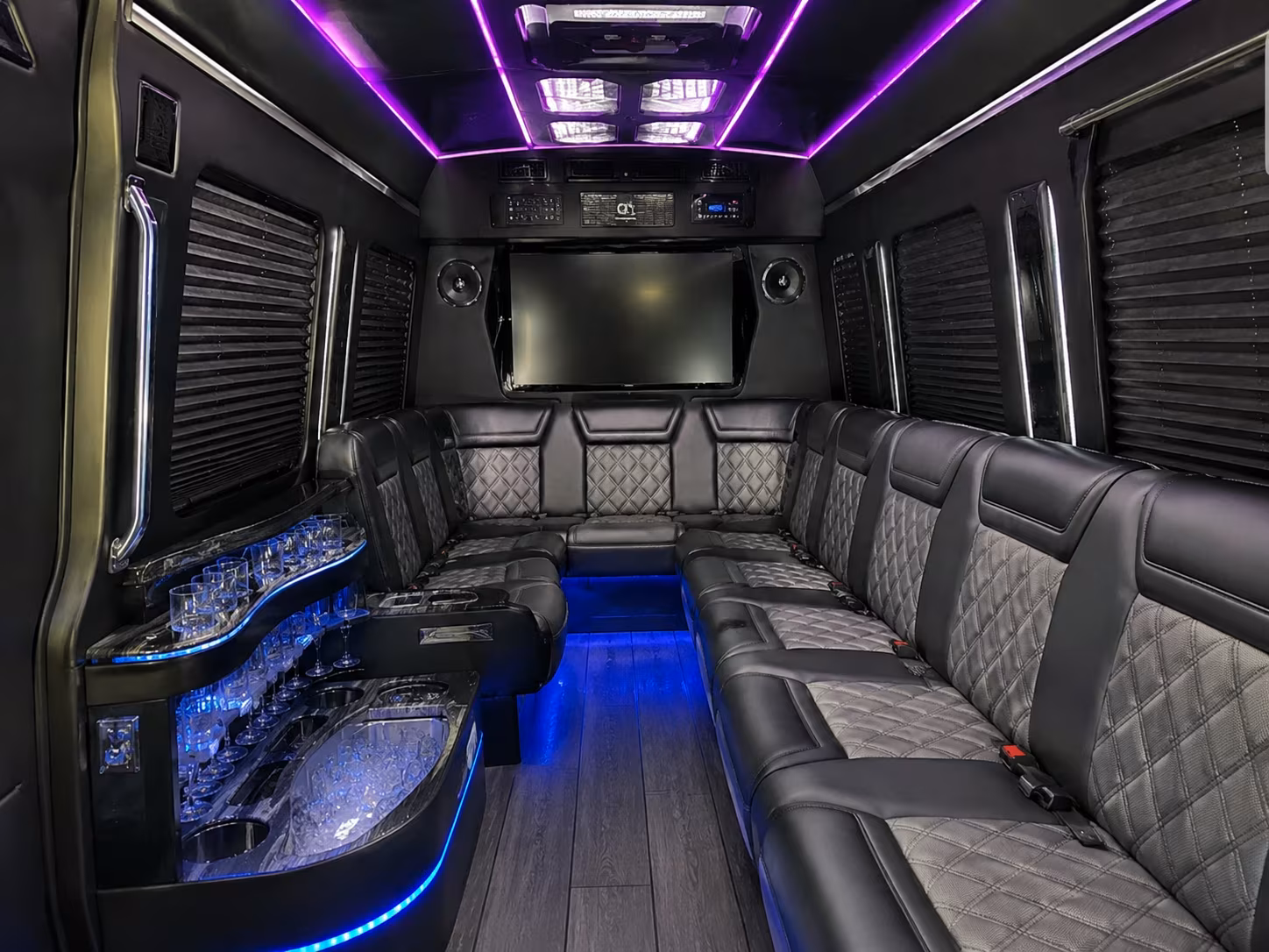 corporate retreat and team offsite buses to gruene canyon lake and beyond