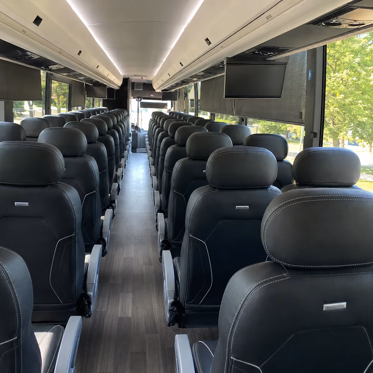 new braunfels bus rental service area