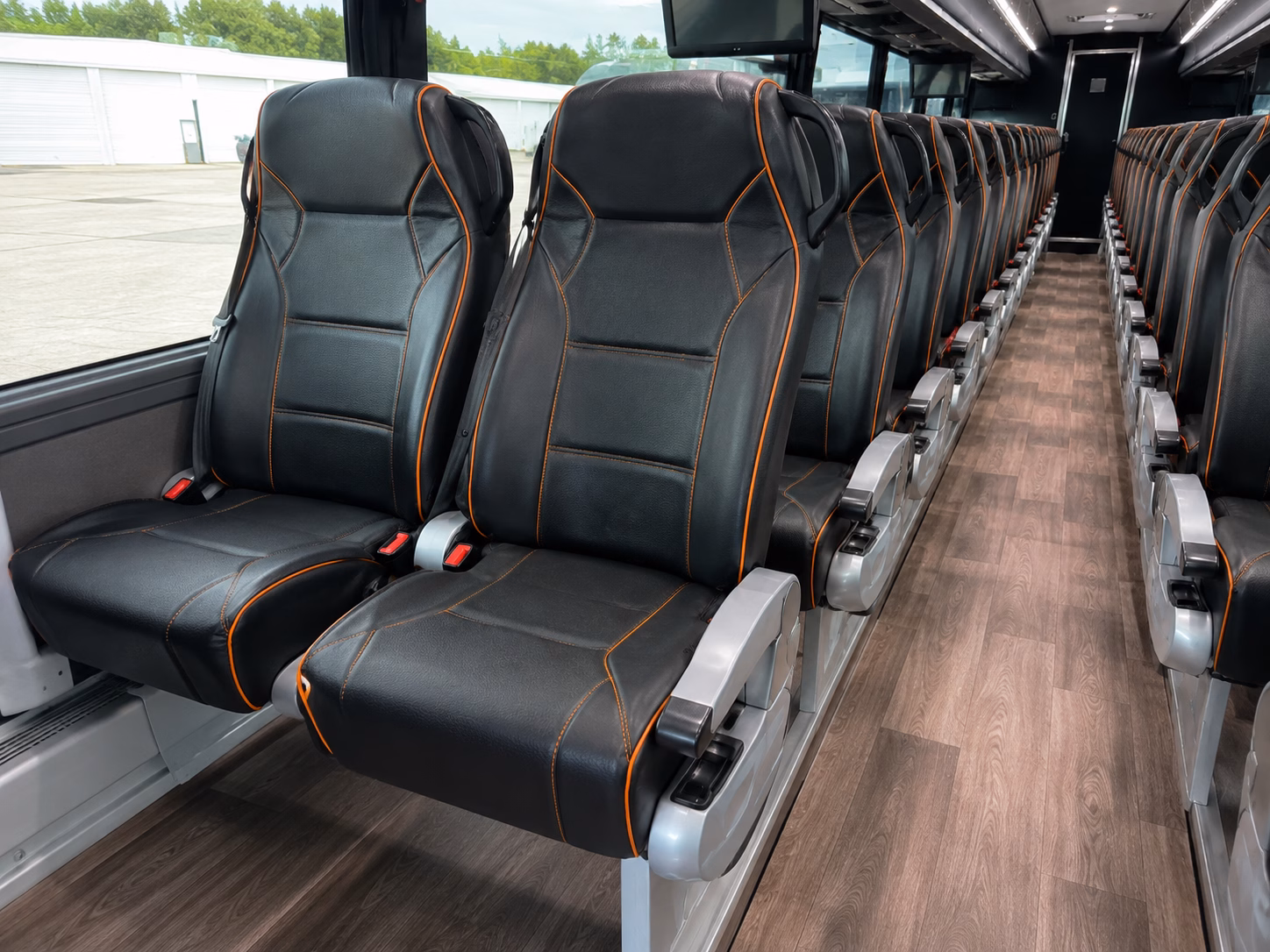 party buses for bachelorette wine tours out of new braunfels