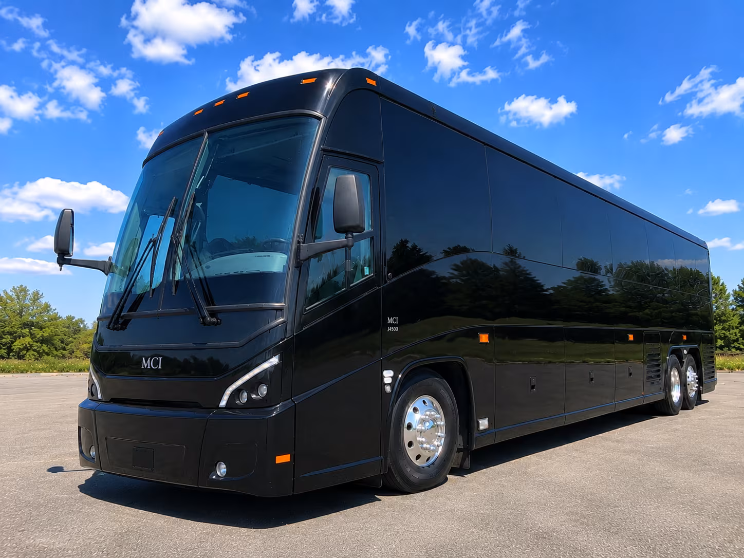 shuttle buses between new braunfels hotels and gruene historic district venues